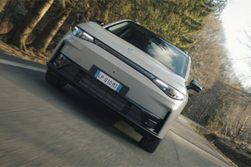 Leapmotor wprowadza nowy model C10 z napdem na cztery koa