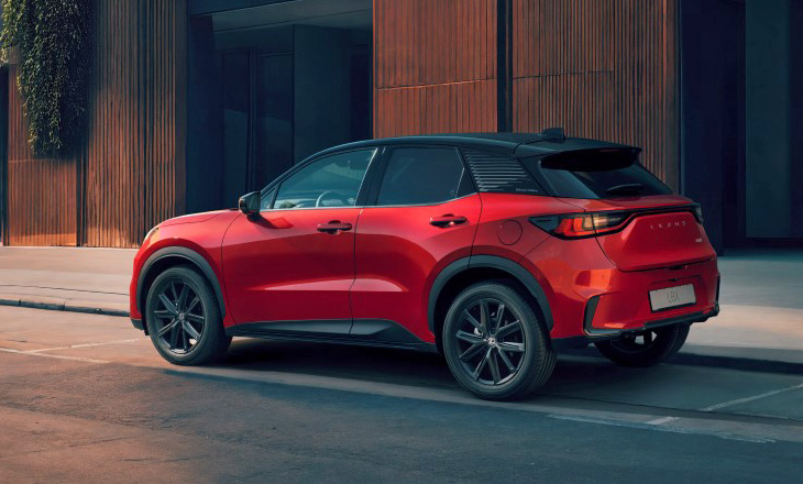 Lexus LBX Vibrant Edition 2025