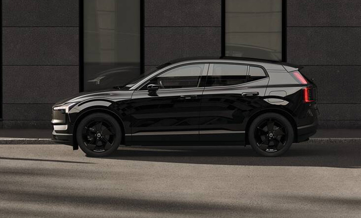 Volvo EX30 Black Edition 2026