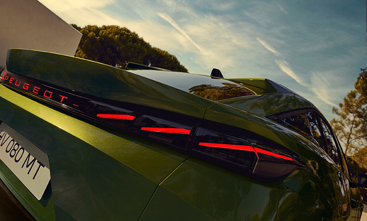 Peugeot e-408 2026