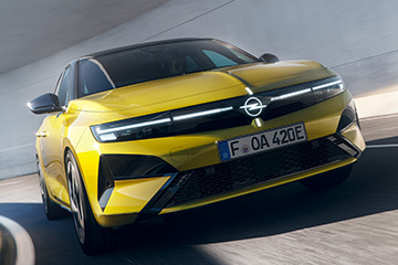 Nowy Opel Astra �wi�tuje �wiatow� premier� w Brukseli