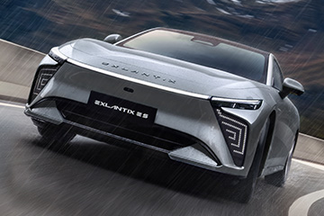 EXLANTIX ES i ET debiutuj�  w Polsce