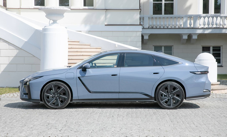 Lexus ES 2026