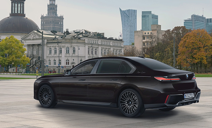 BMW Seria 7 Nero Lusso 2026