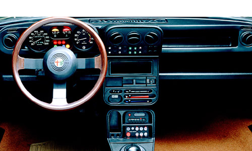 Alfa Romeo 33 Quadrifoglio Oro 1983-1984