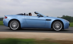 Aston Martin V8 Vantage Roadster (2009)