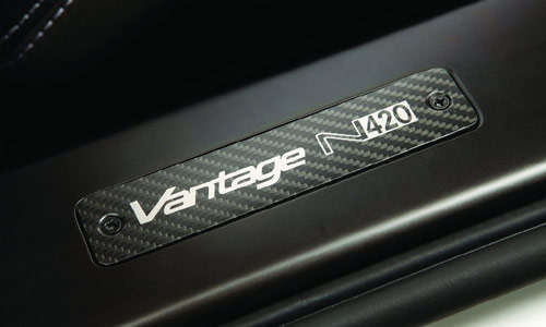Aston Martin V8 Vantage N420 '2011