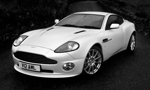 Aston Martin Vanquish S V12 '2004