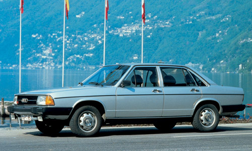 Audi 100 GL 5E 2.2 136KM '1977