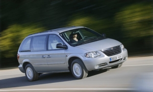 Chrysler Voyager (mkIII) (facelift) (2004-)