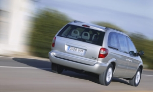 Chrysler Voyager (mkIII) (facelift) (2004-)