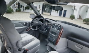 Chrysler Voyager (mkIII) (facelift) (2004-)