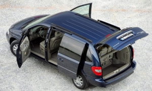 Chrysler Voyager (mkIII) (facelift) (2004-)