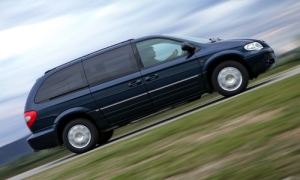 Chrysler Voyager (mkIII) (facelift) (2004-)