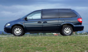 Chrysler Voyager (mkIII) (facelift) (2004-)