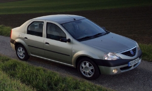 Dacia Logan (2004-2008)