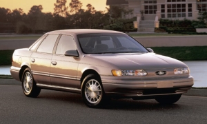 Ford Taurus (II) (1992-1995)