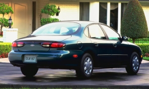 Ford Taurus (III) (1996-1999)