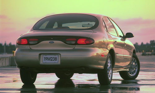 Ford Taurus SE '1999