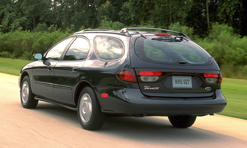 Ford Taurus Wagon '1999