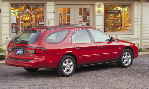 Ford Taurus SE Wagon '2000