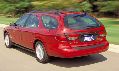 Ford Taurus SE Wagon '2000