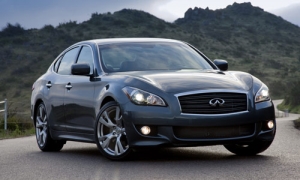 Infiniti M37 '2010