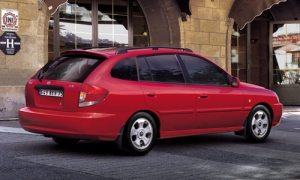 KIA Rio (facelift) (2002-2005)