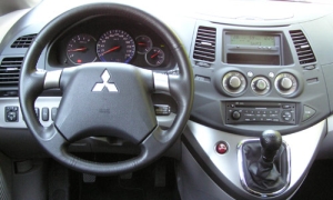 Mitsubishi Grandis (2003-)