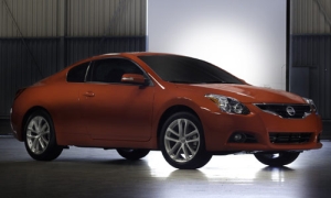 Nissan Altima Coupe (2010)