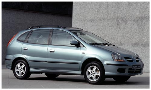 Nissan Almera Tino 2001