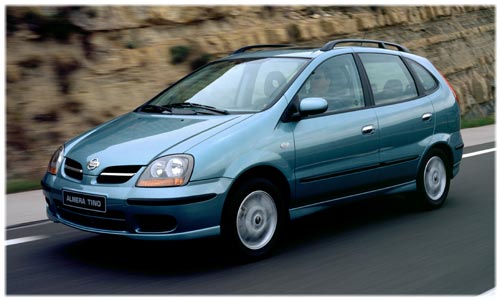 Nissan Almera Tino 2001