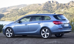 Opel Astra Sports Tourer (2010-)