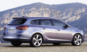 Opel Astra Sports Tourer (2010-)