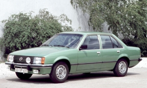 Opel Rekord E '77, 1977-1982