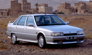 Renault 21 2.0-liter Turbo Quadra 4-door '1989