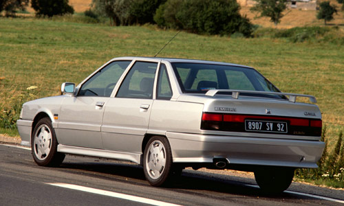 Renault 21 2.0-liter Turbo Quadra 4-door '1989