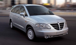 SsangYong Rodius (2004-)