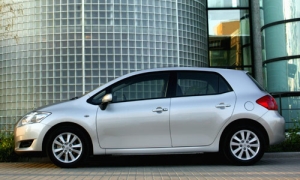 Toyota Auris (2007-)