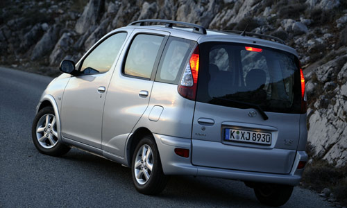 Toyota Yaris Verso '2003